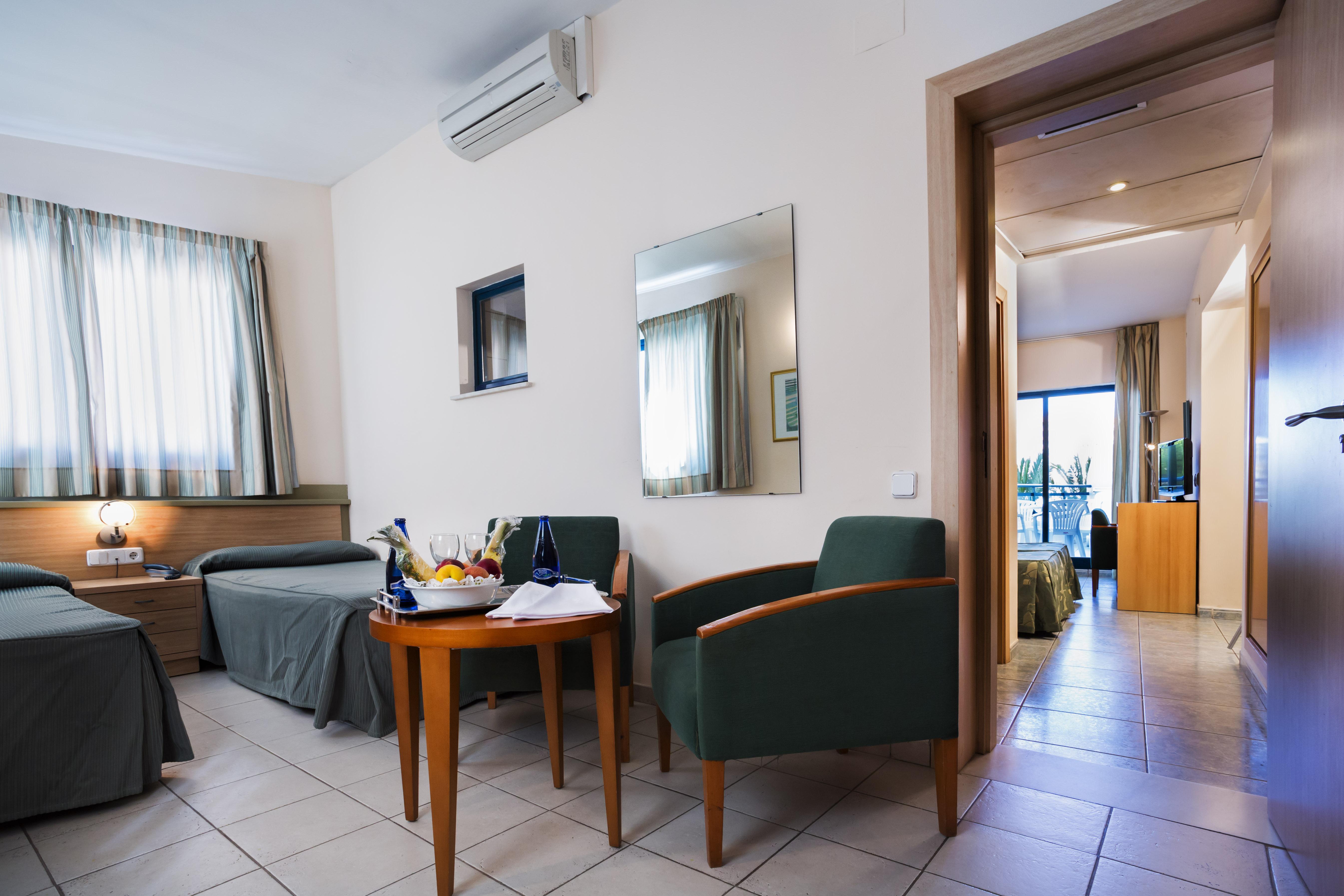 Hotel Rh Arena Gandia Exterior photo